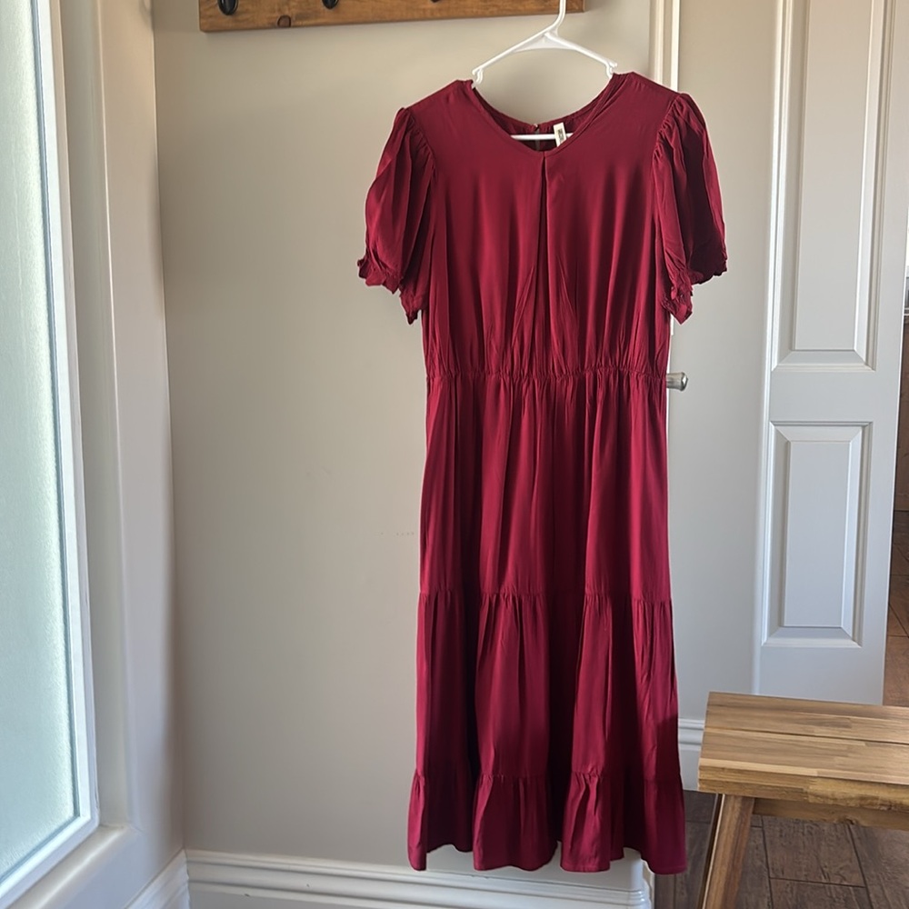 Elegant Red Midi Dress